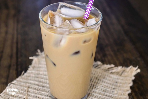 Ice Vanila Latte Mie Gacoan