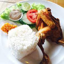 Lalapan Nasi Burung Dara Goreng Persipro