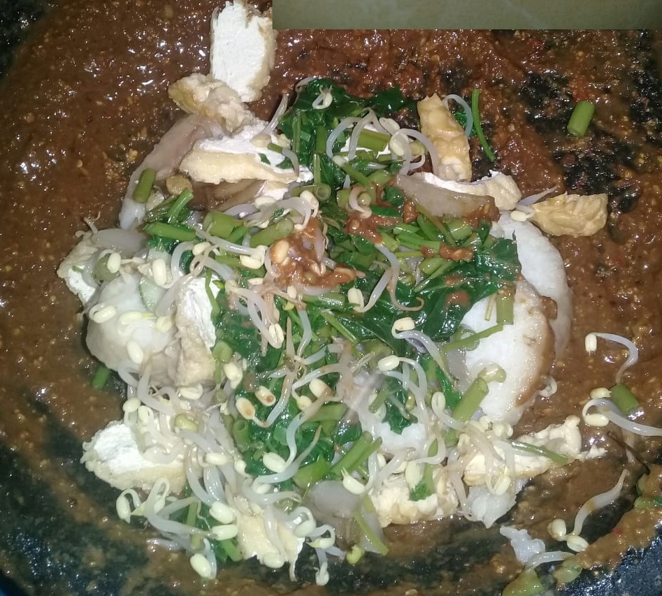 Rujak Cingur by Rujak Dodik Ifa