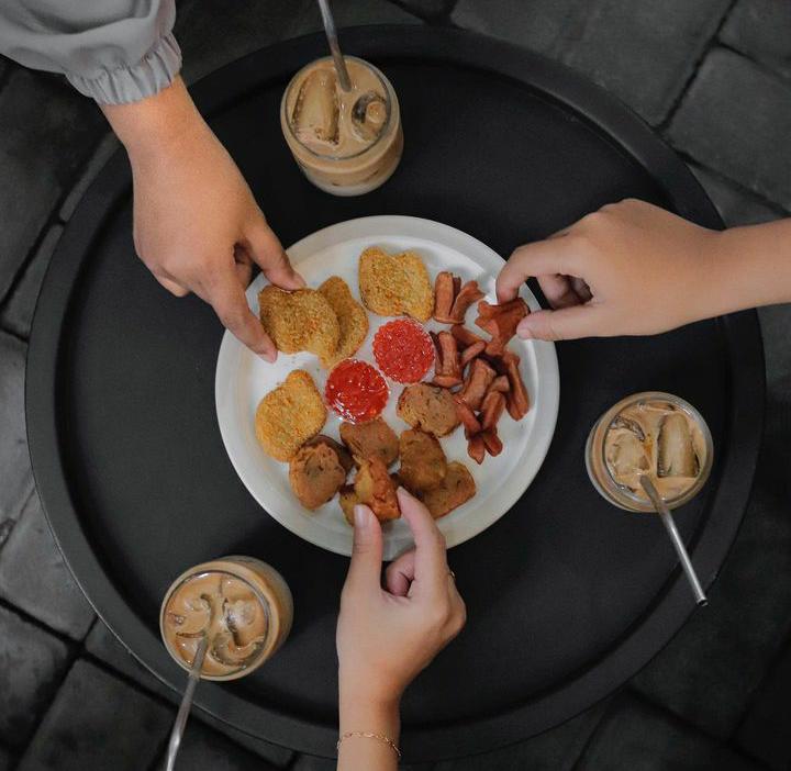 Platter Latar