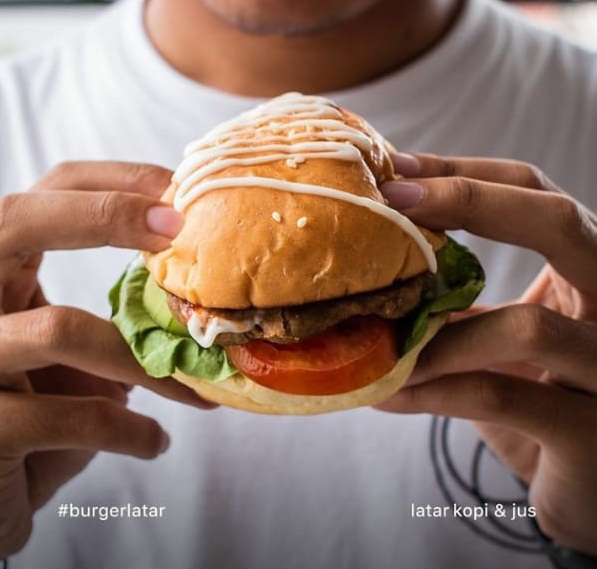 Burger Latar