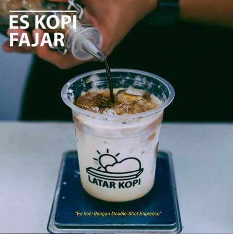 Es Kopi Fajar Latar