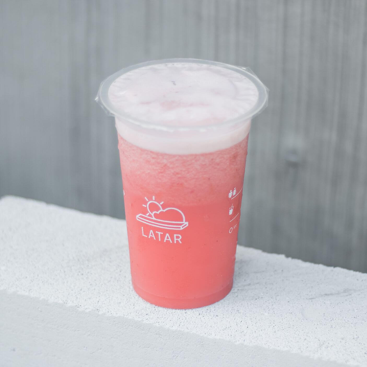 Jus Strawberry Latar