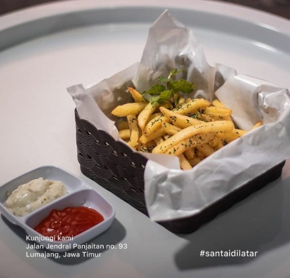 Kentang Goreng Latar 