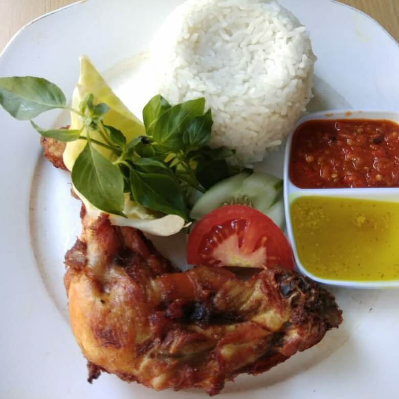 Nasi Lalapan Ayam Potong DnC