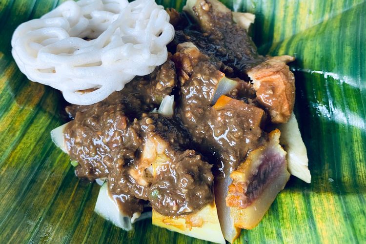 Rujak Cingur Bu Trombol