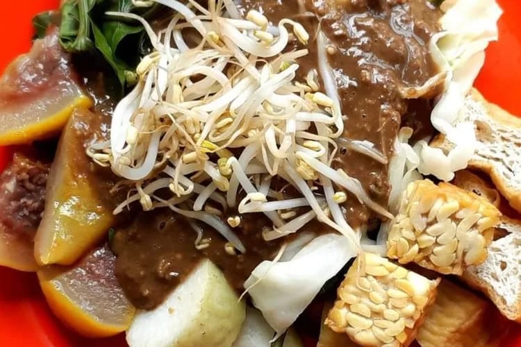 Rujak Cingur